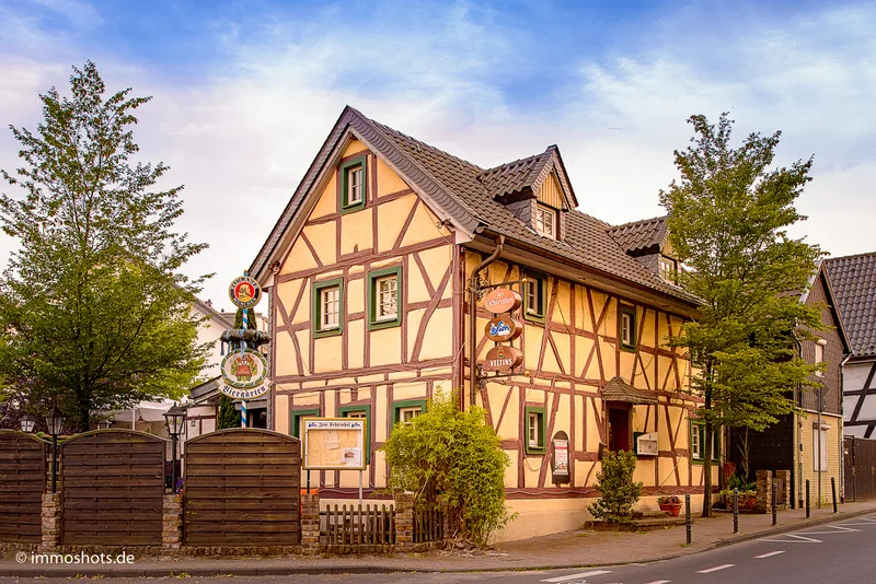 Fachwerkhaus - Gaststätte mit Biergarten in Troisdorf Sieglar