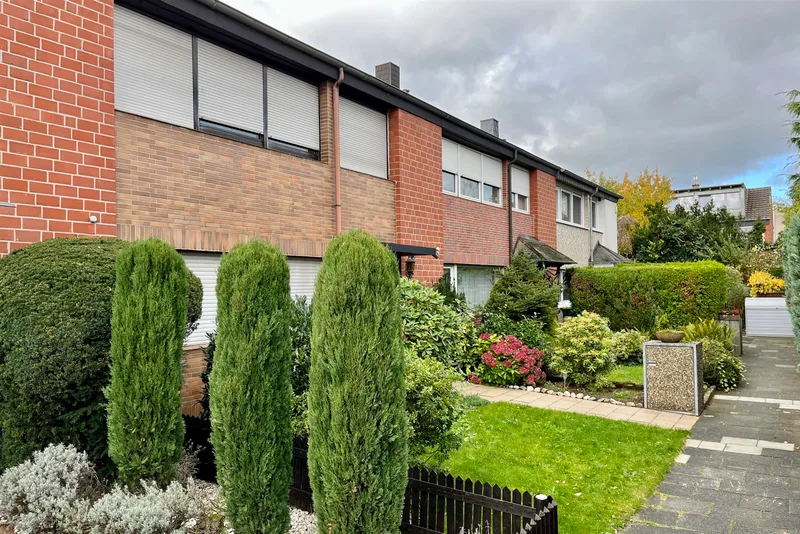 Reihenmittelhaus in Köln Esch